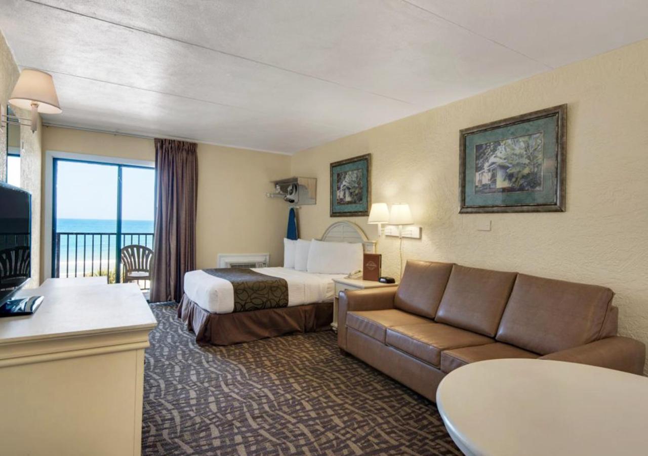 Hotel Ramada By Wyndham Panama City Beach / Beachfront Esterno foto